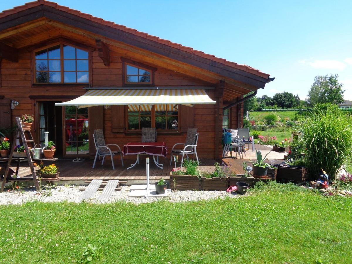 Barrierefreies Zimmer Im Blockhaus Mit Sauna Am See Soyen Exteriér fotografie
