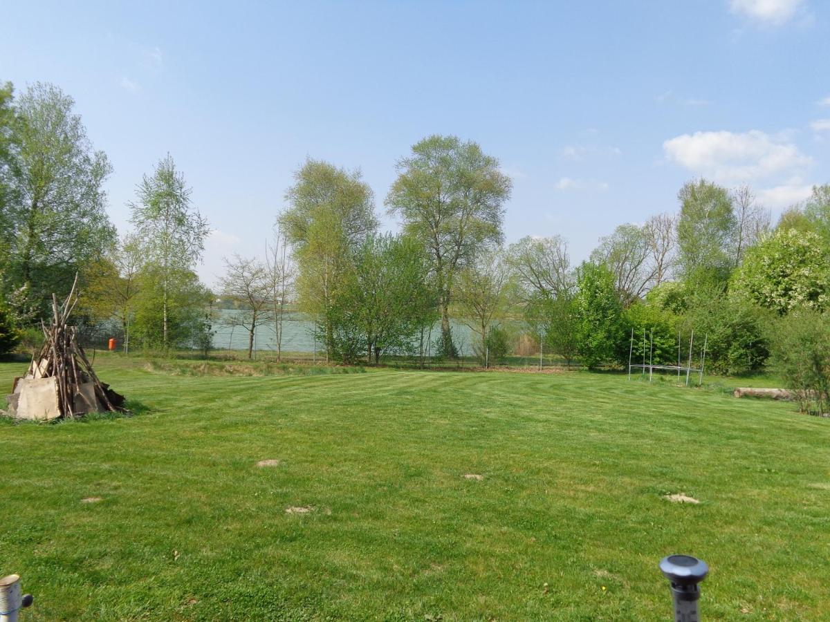 Barrierefreies Zimmer Im Blockhaus Mit Sauna Am See Soyen Exteriér fotografie