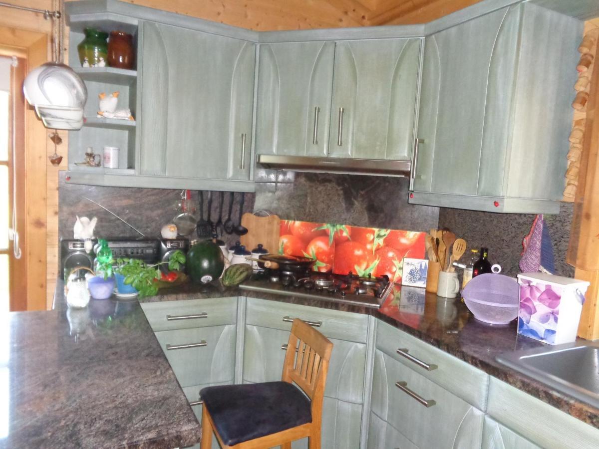 Barrierefreies Zimmer Im Blockhaus Mit Sauna Am See Soyen Exteriér fotografie