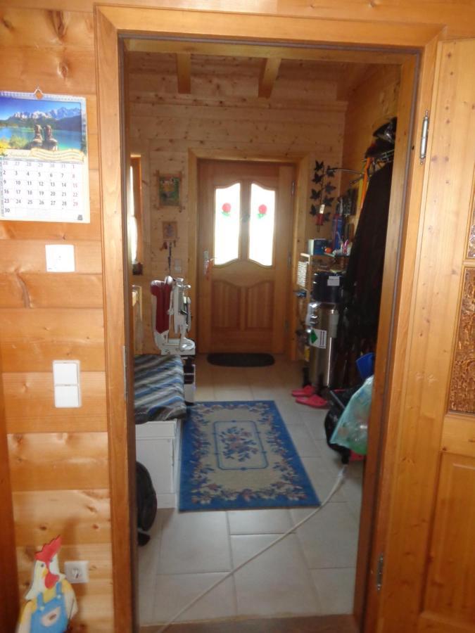 Barrierefreies Zimmer Im Blockhaus Mit Sauna Am See Soyen Exteriér fotografie