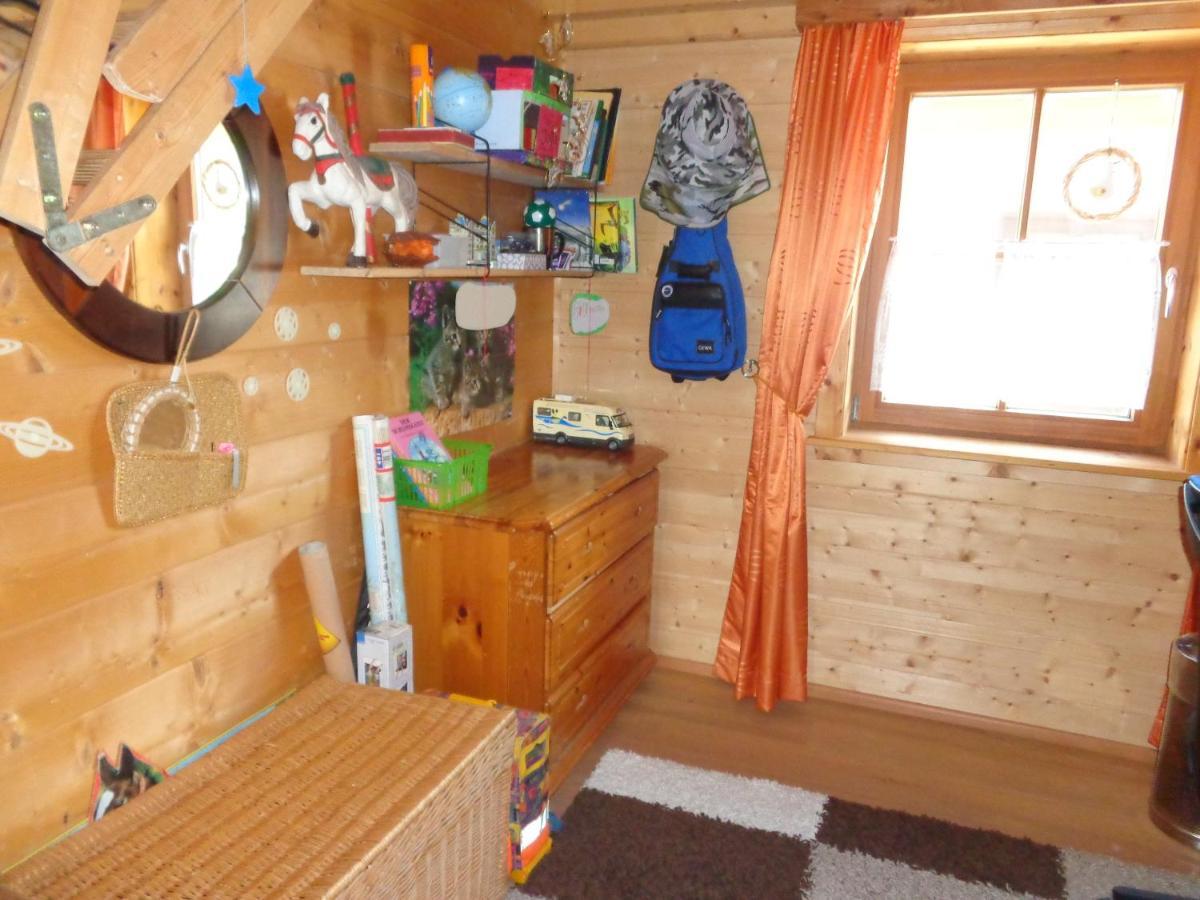 Barrierefreies Zimmer Im Blockhaus Mit Sauna Am See Soyen Exteriér fotografie